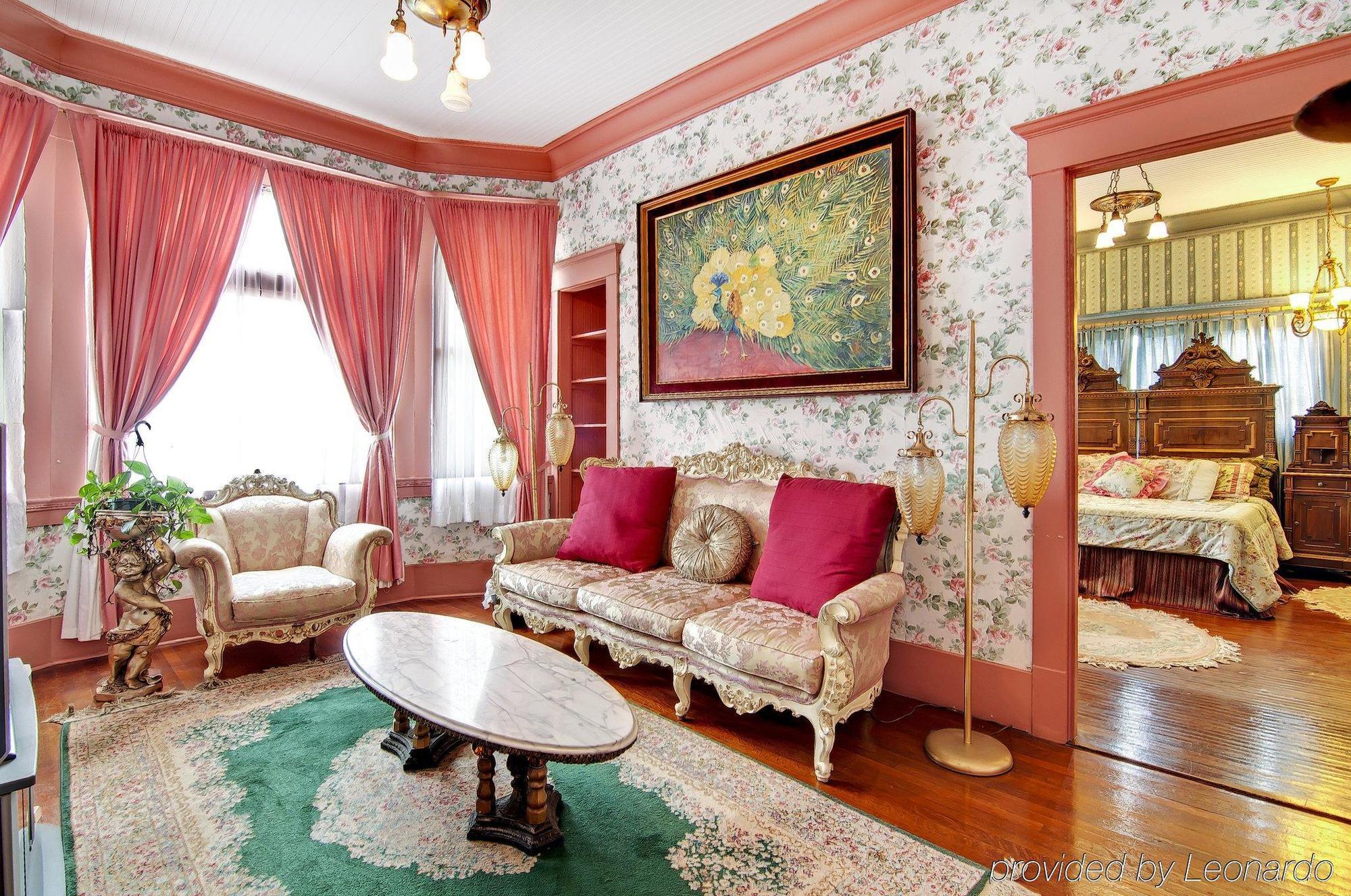 Manoa Valley Inn Гонолулу Экстерьер фото