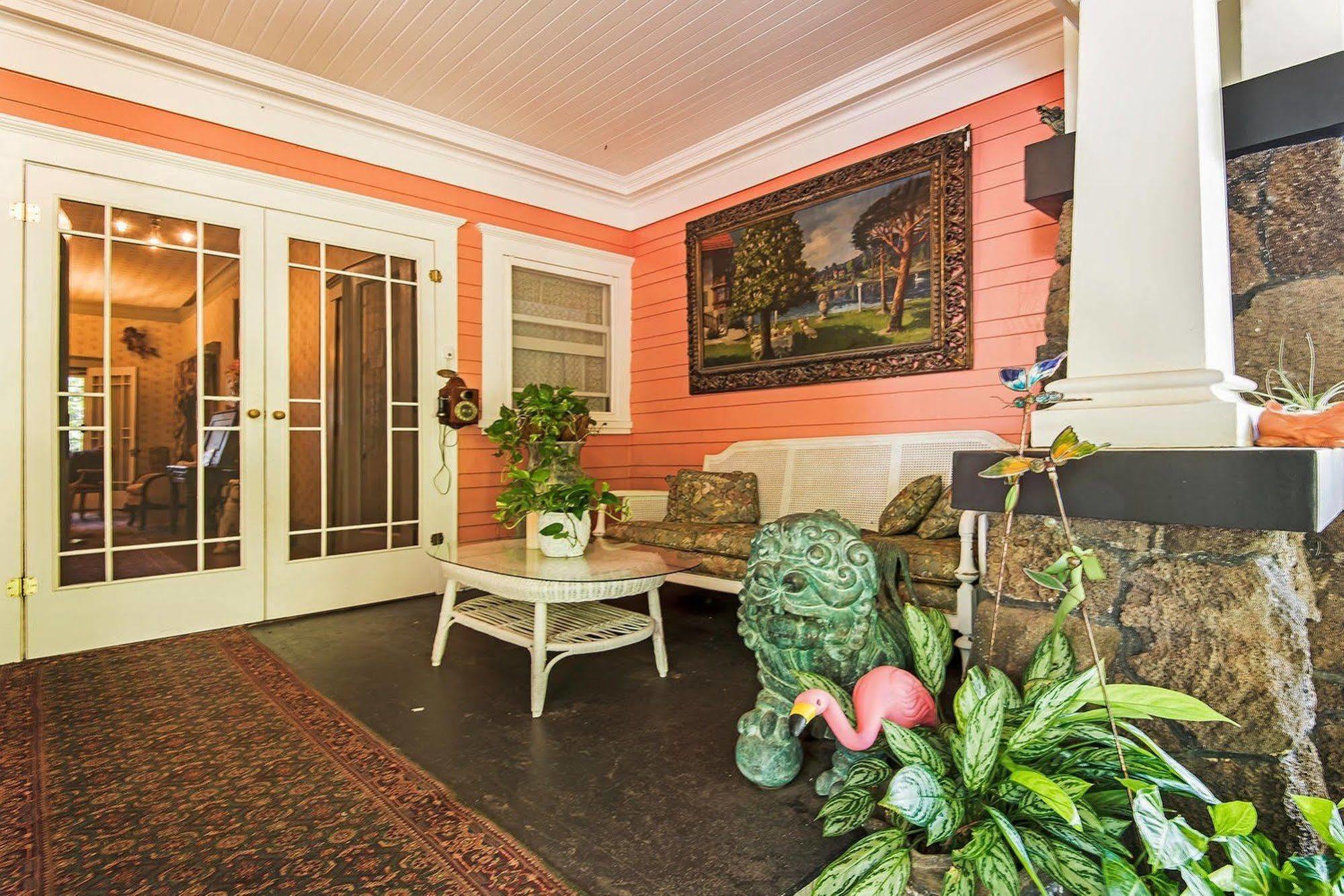 Manoa Valley Inn Гонолулу Экстерьер фото